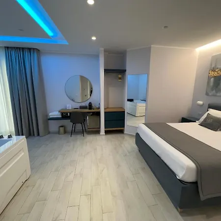 Naxos Marina Bay לינה וארוחת בוקר גיארדיני נאקסוס