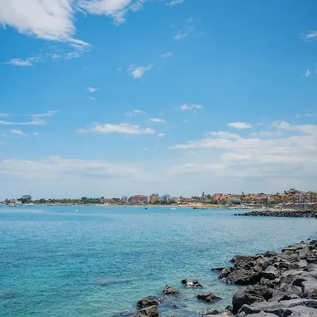 Naxos Marina Bay 지아르디니낙소스