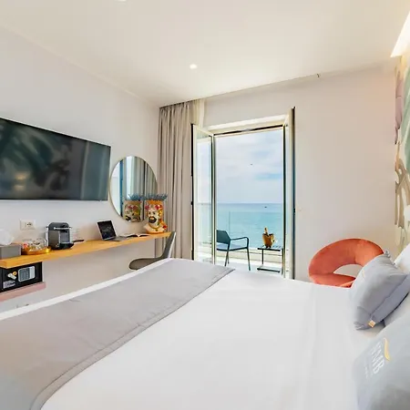 Naxos Marina Bay 4*
