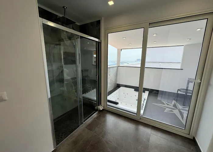 Couette-café Naxos Marina Bay 4*