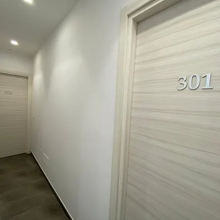 Naxos Marina Bay Oda ve Kahvaltı