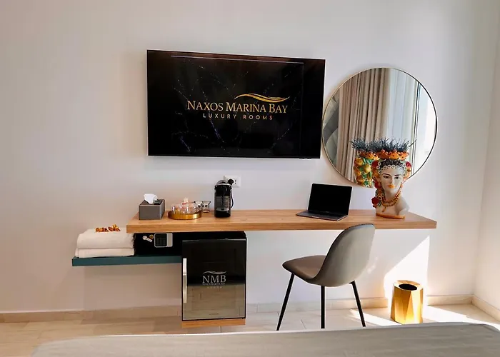 Naxos Marina Bay B&B 4*