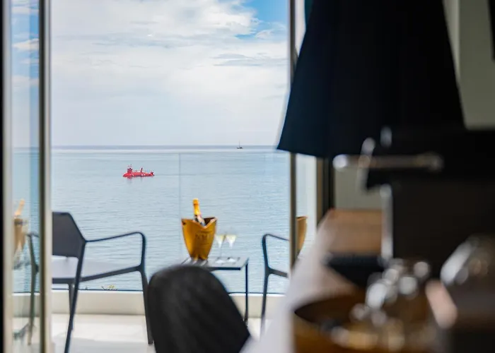 Naxos Marina Bay B&B 4*